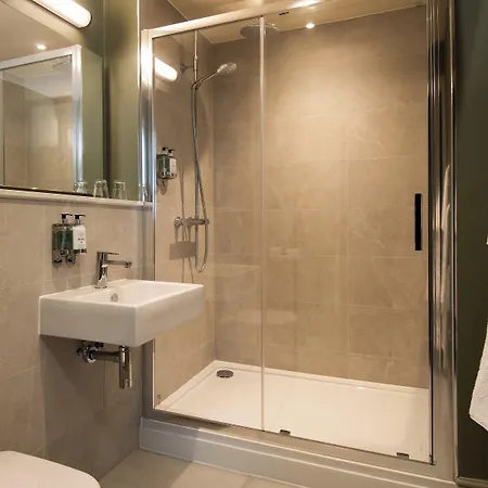 Pensionat Lakehouse At The Waterhead