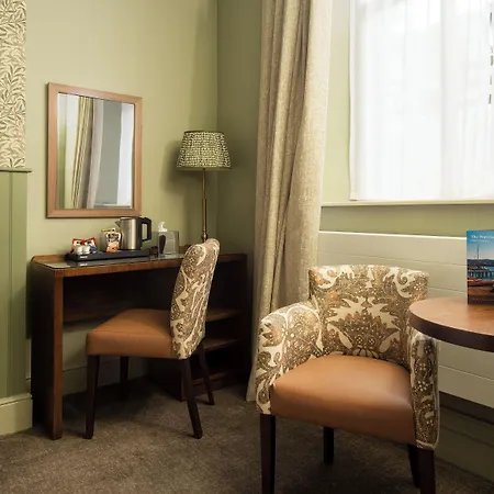 The Lakehouse At The Waterhead Inn, 4*