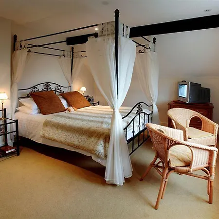 The Lakehouse At The Waterhead Inn, بيت ضيافة آمبيلسايد